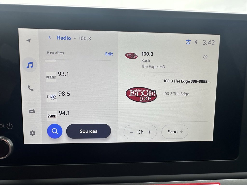 Used 2025 Toyota Tacoma SR5 image 10