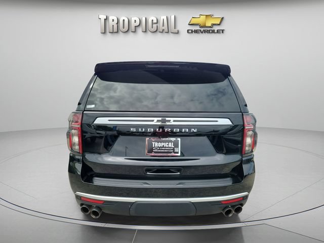Used 2024 Chevrolet Suburban High Country AWD/4WD image 4