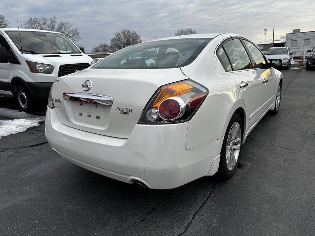 Used 2012 Nissan Altima 3.5 SR FWD image 6