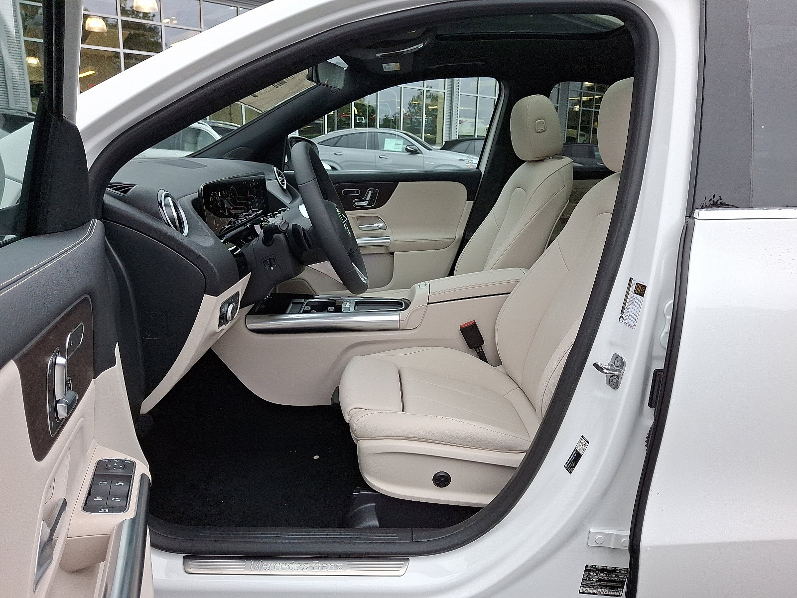 Used 2026 Mercedes-Benz GLA 250 4MATIC image 17