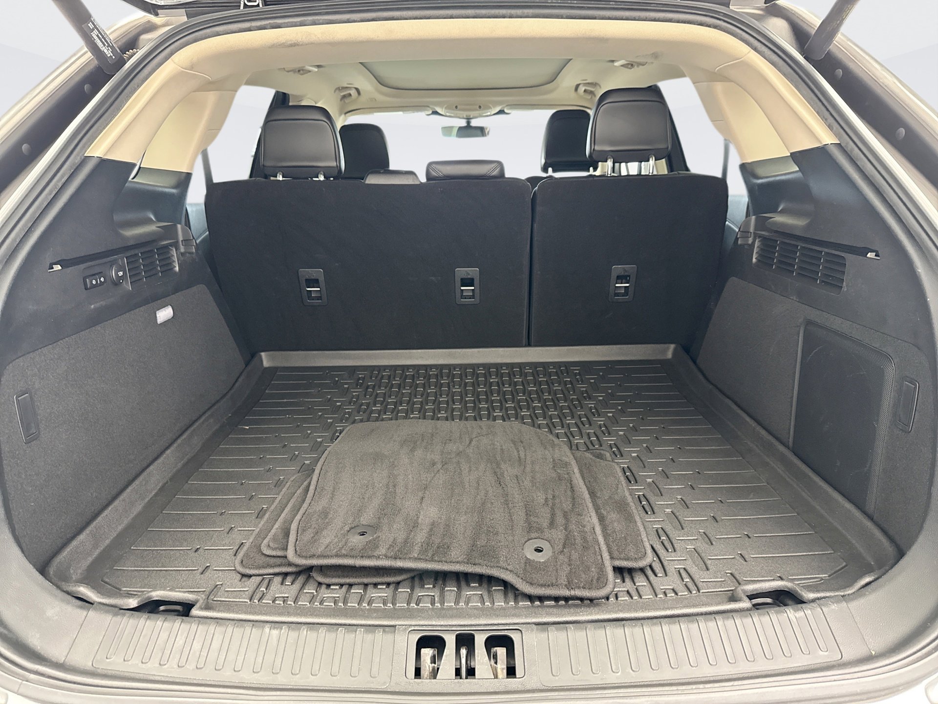 Used 2021 Lincoln Nautilus Reserve image 19