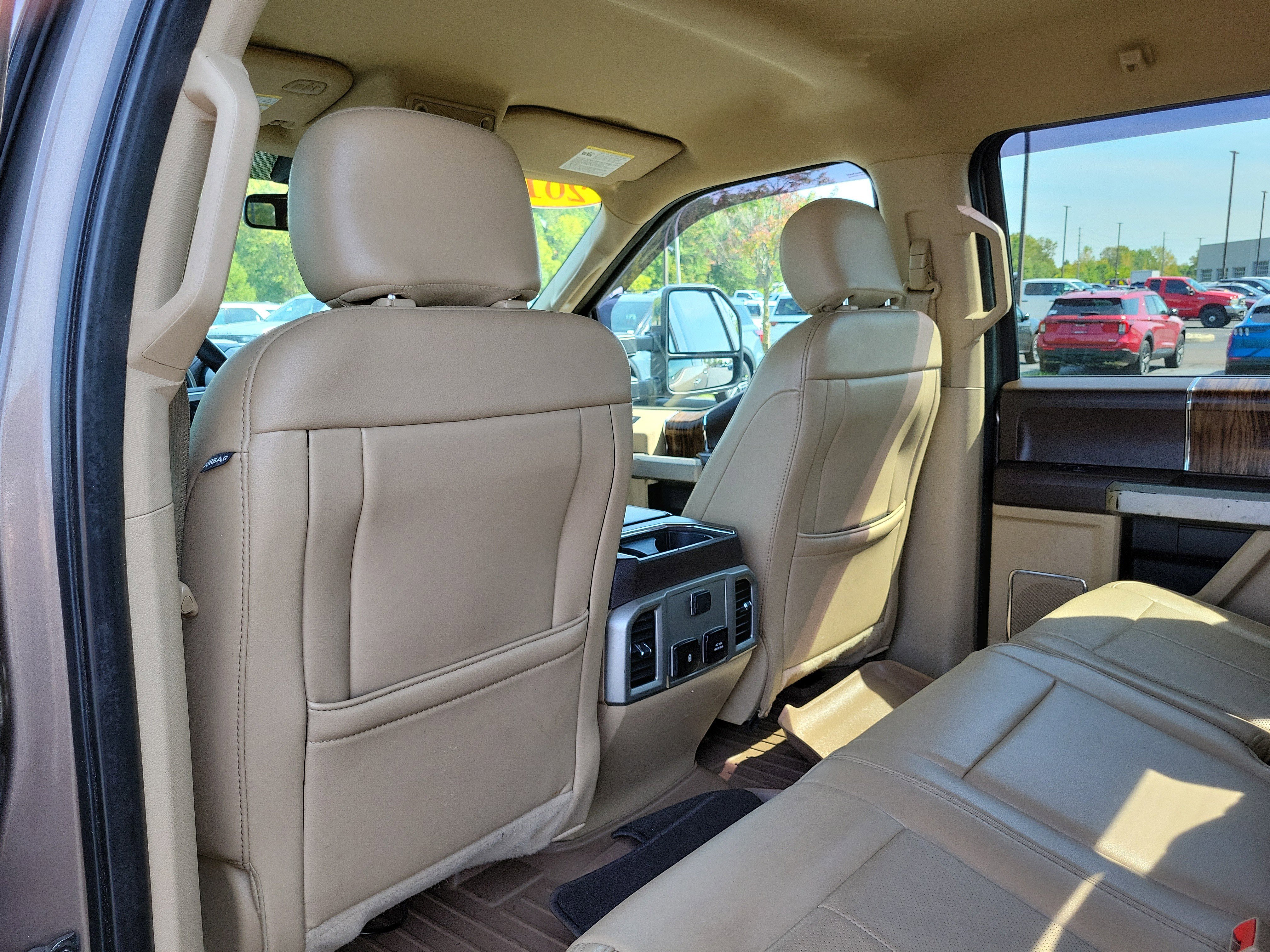 Used 2019 Ford F150 Lariat image 11