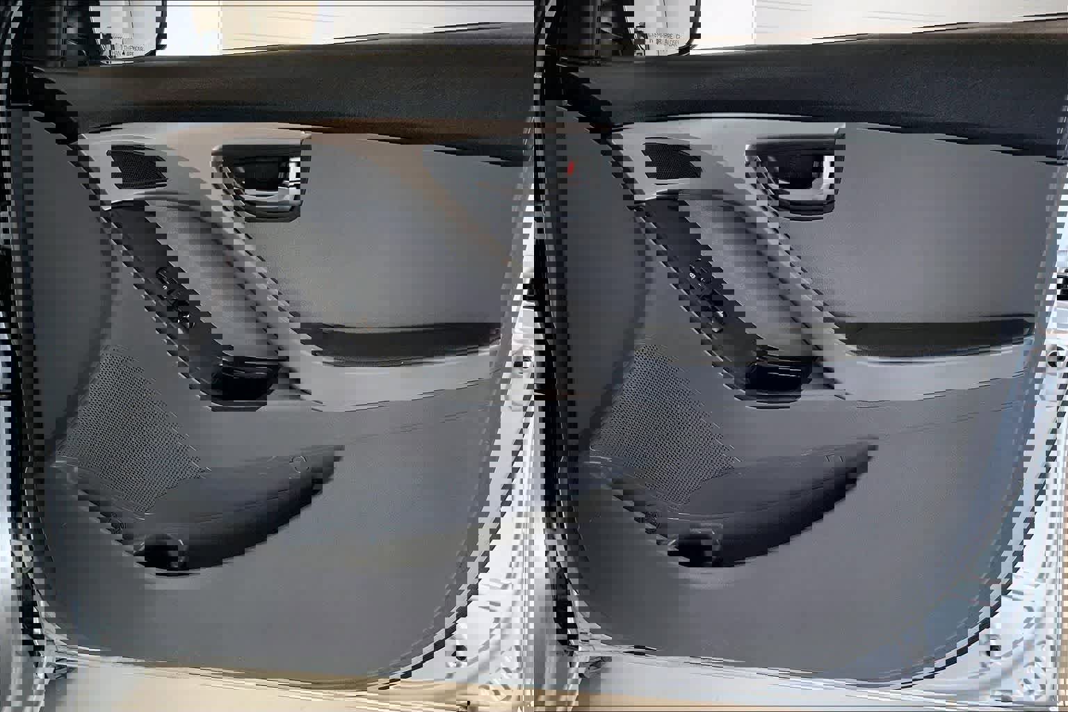 Used 2016 Hyundai Elantra SE image 25