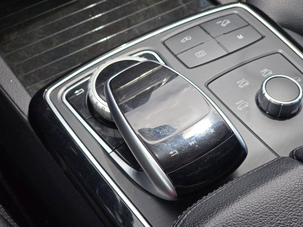 Used 2017 Mercedes-Benz GLS 450 4MATIC image 33