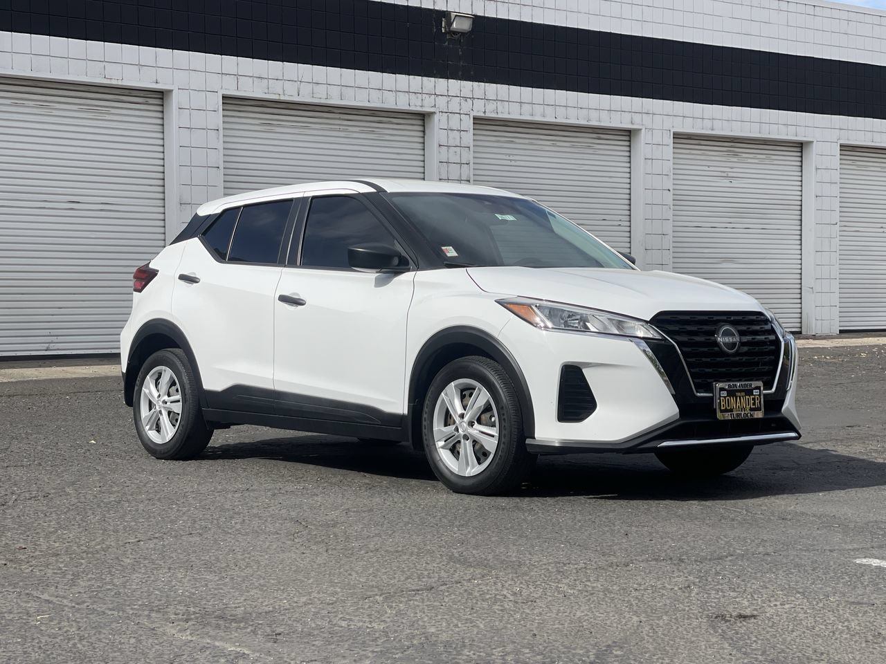 Used 2023 Nissan Kicks S FWD image 1