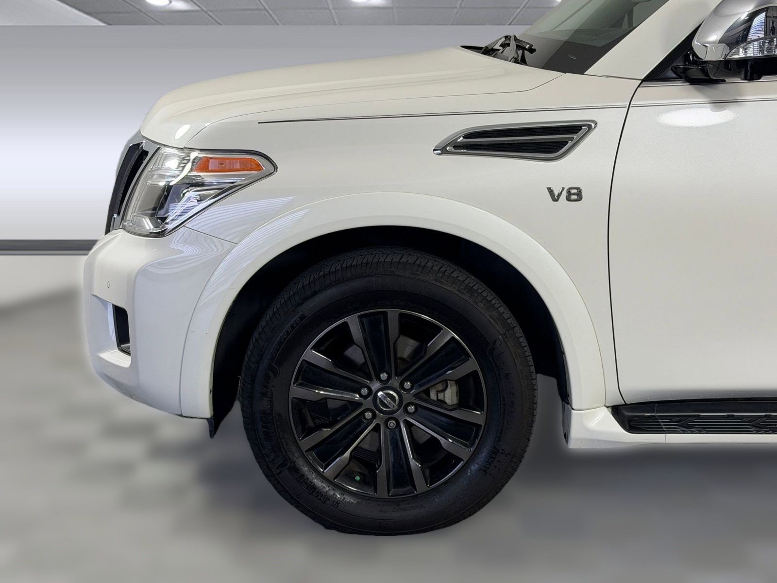 Used 2020 Nissan Armada Platinum w/ Captain's Chairs Package image 11