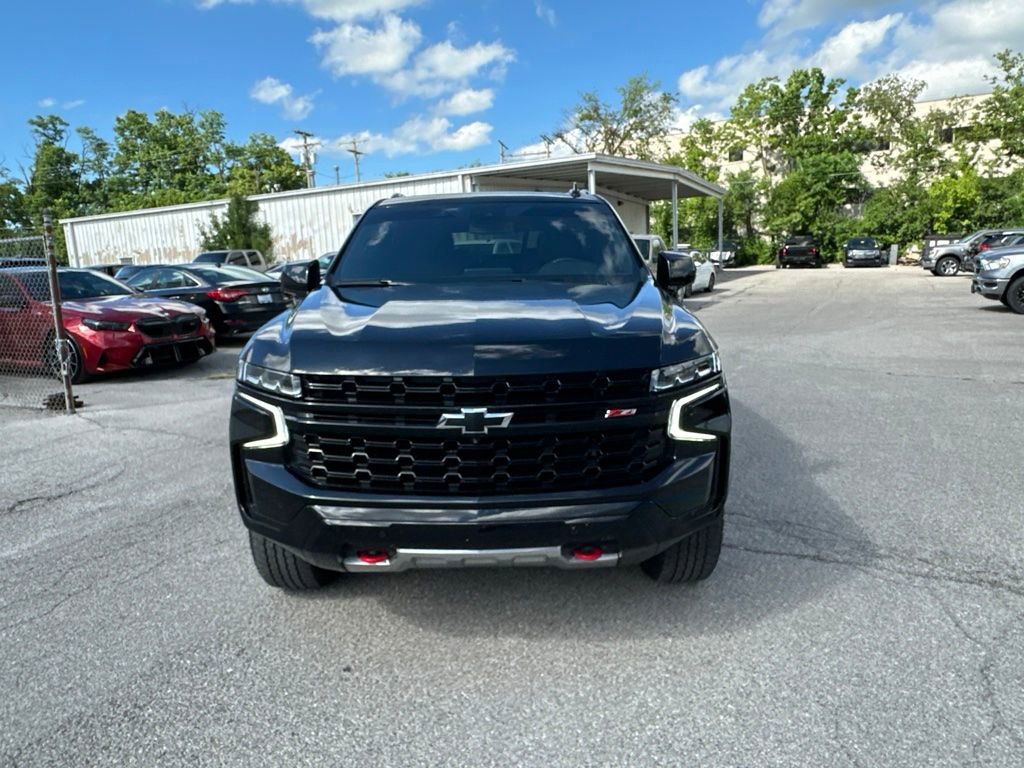 Used 2023 Chevrolet Tahoe Z71 w/ Luxury Package AWD/4WD image 2