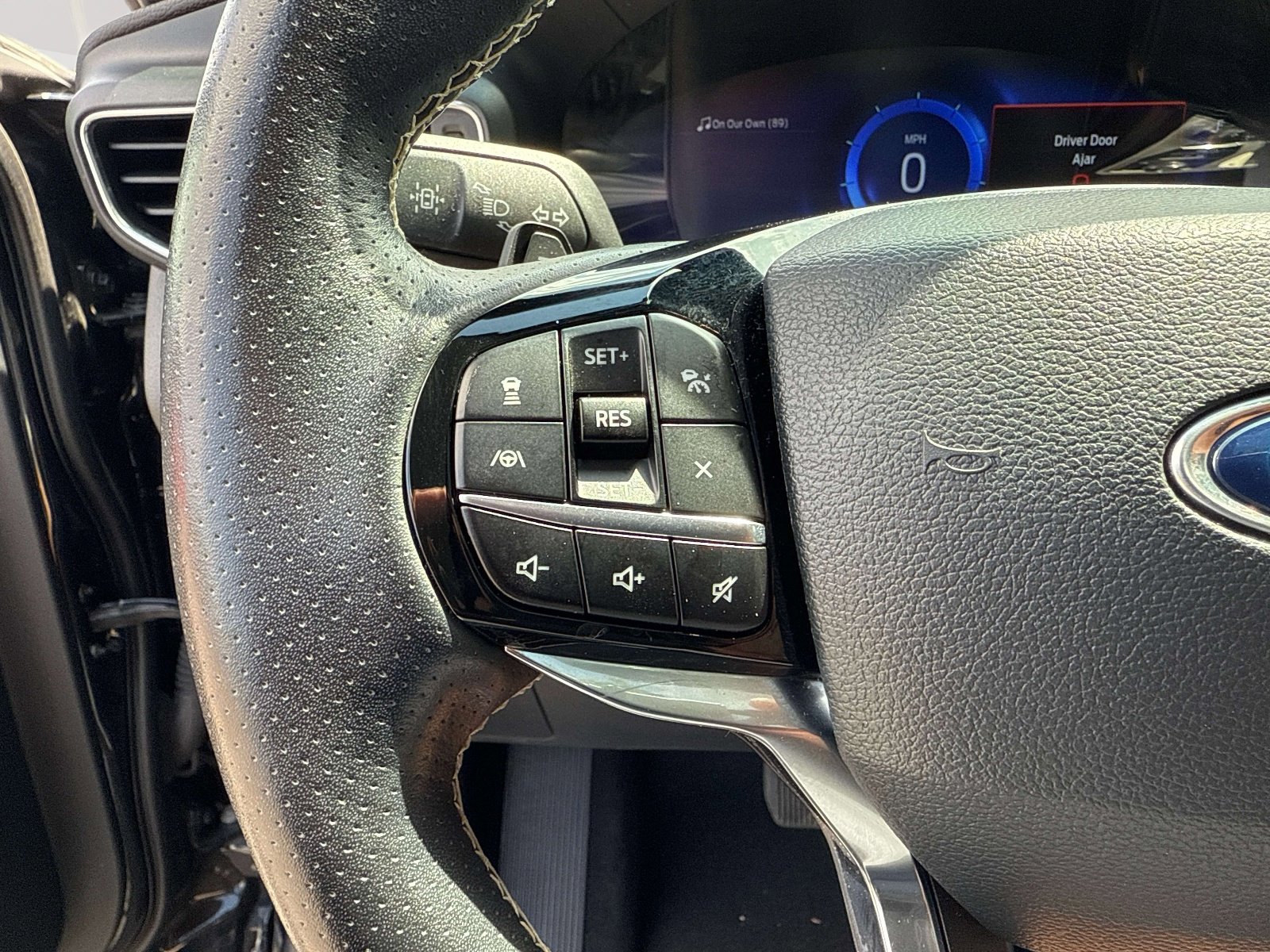 Used 2023 Ford Explorer ST w/ Equipment Group 401A AWD/4WD image 16
