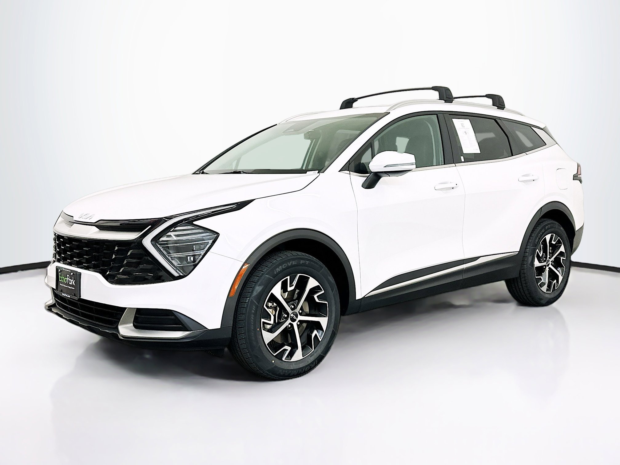 Used 2024 Kia Sportage EX image 3