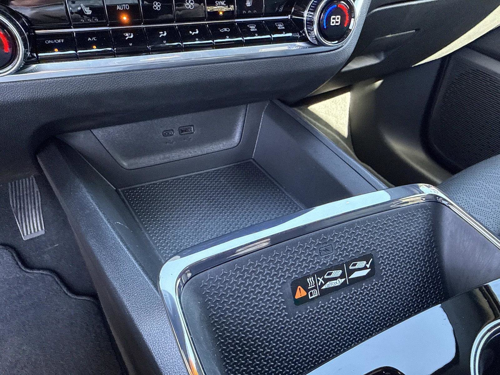 Used 2025 Chevrolet Equinox RS image 26