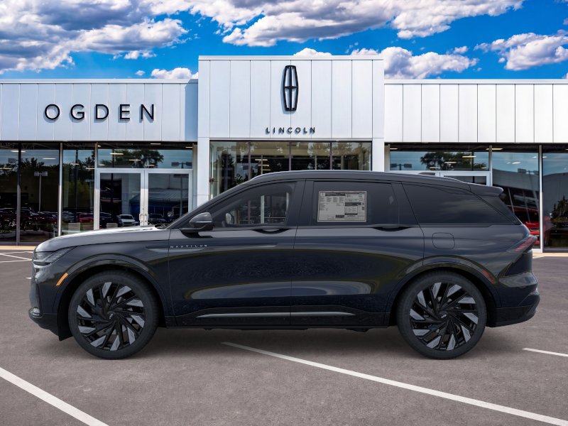 New 2026 Lincoln Nautilus Reserve AWD/4WD image 3