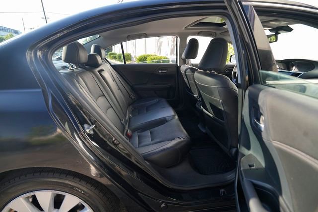 Used 2015 Honda Accord Touring image 20