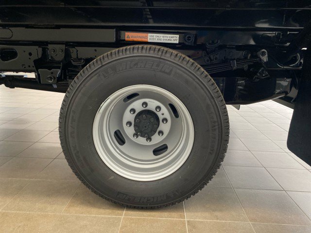 New 2025 Ford F350 XL w/ XL Chrome Package image 24