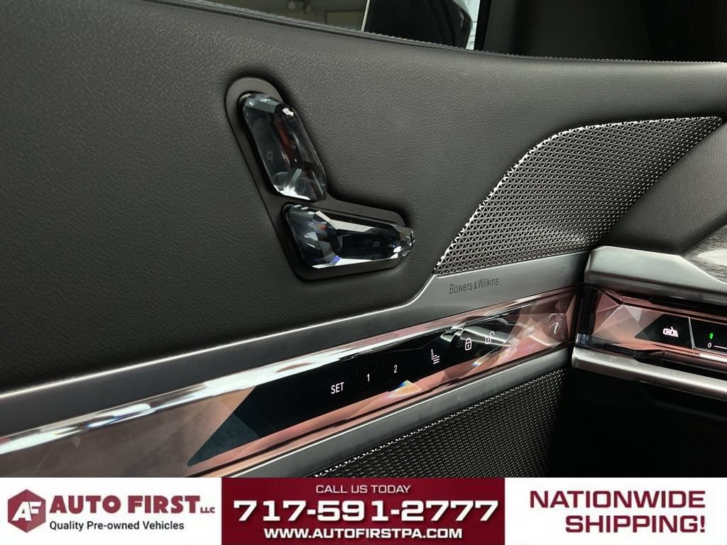 Used 2023 BMW 760i xDrive w/ Executive Package AWD/4WD image 36