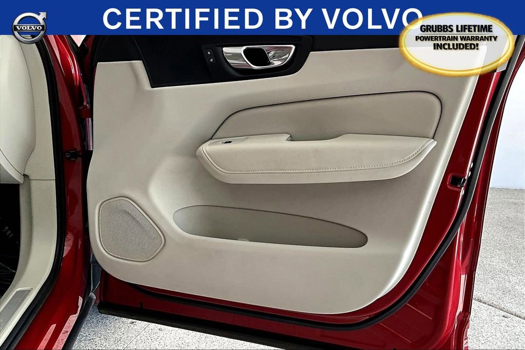 Certified 2023 Volvo XC60 B5 Plus AWD/4WD image 26