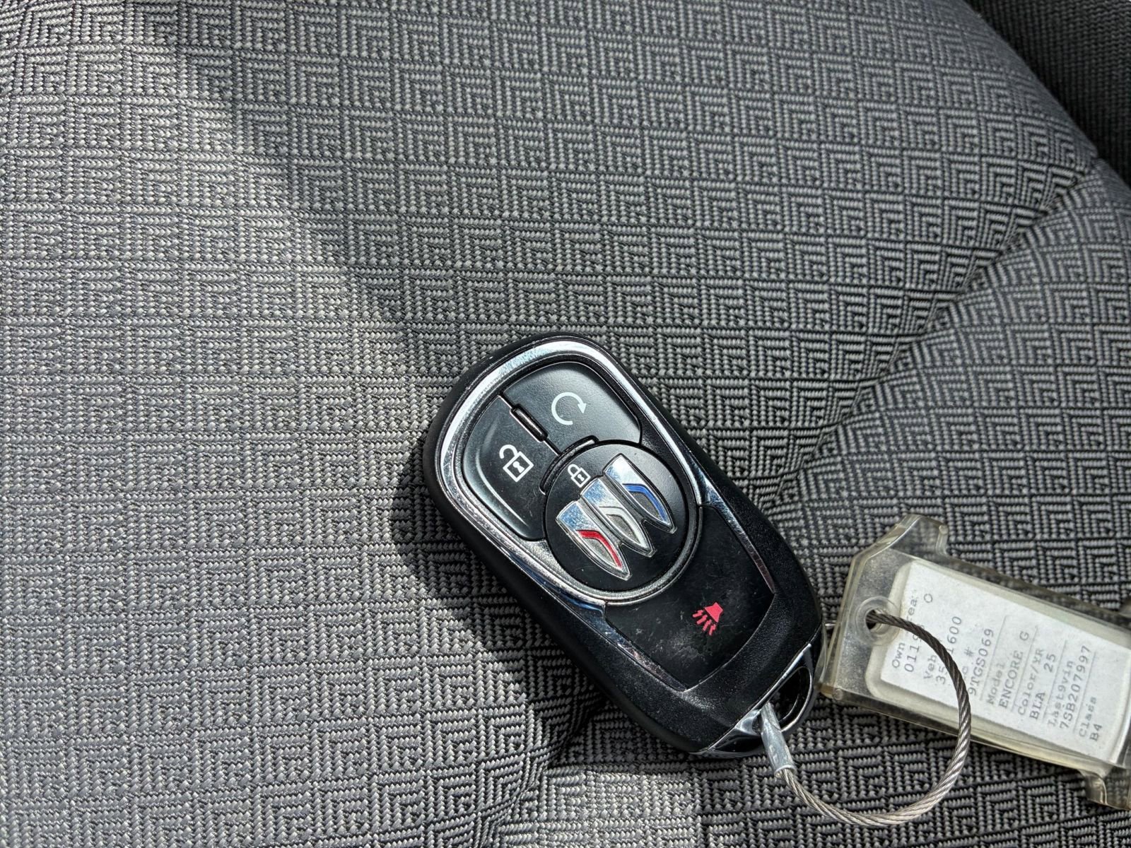 Used 2025 Buick Encore GX Preferred image 23