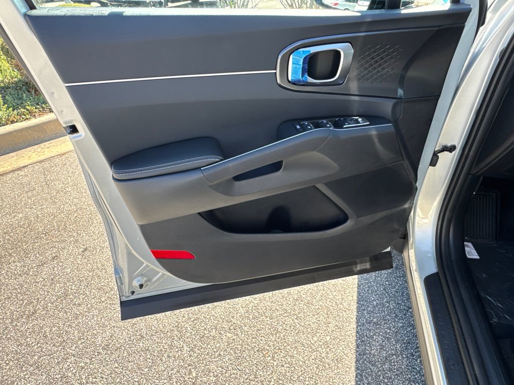 New 2026 Kia Sorento S image 10