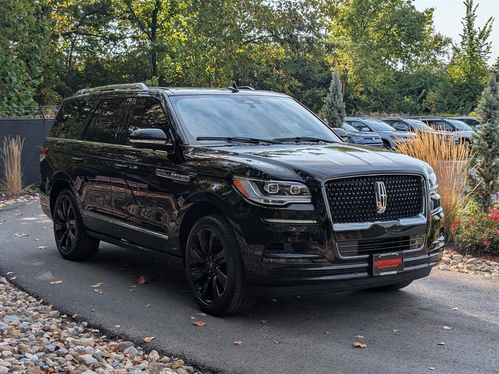 Used 2022 Lincoln Navigator Reserve image 7