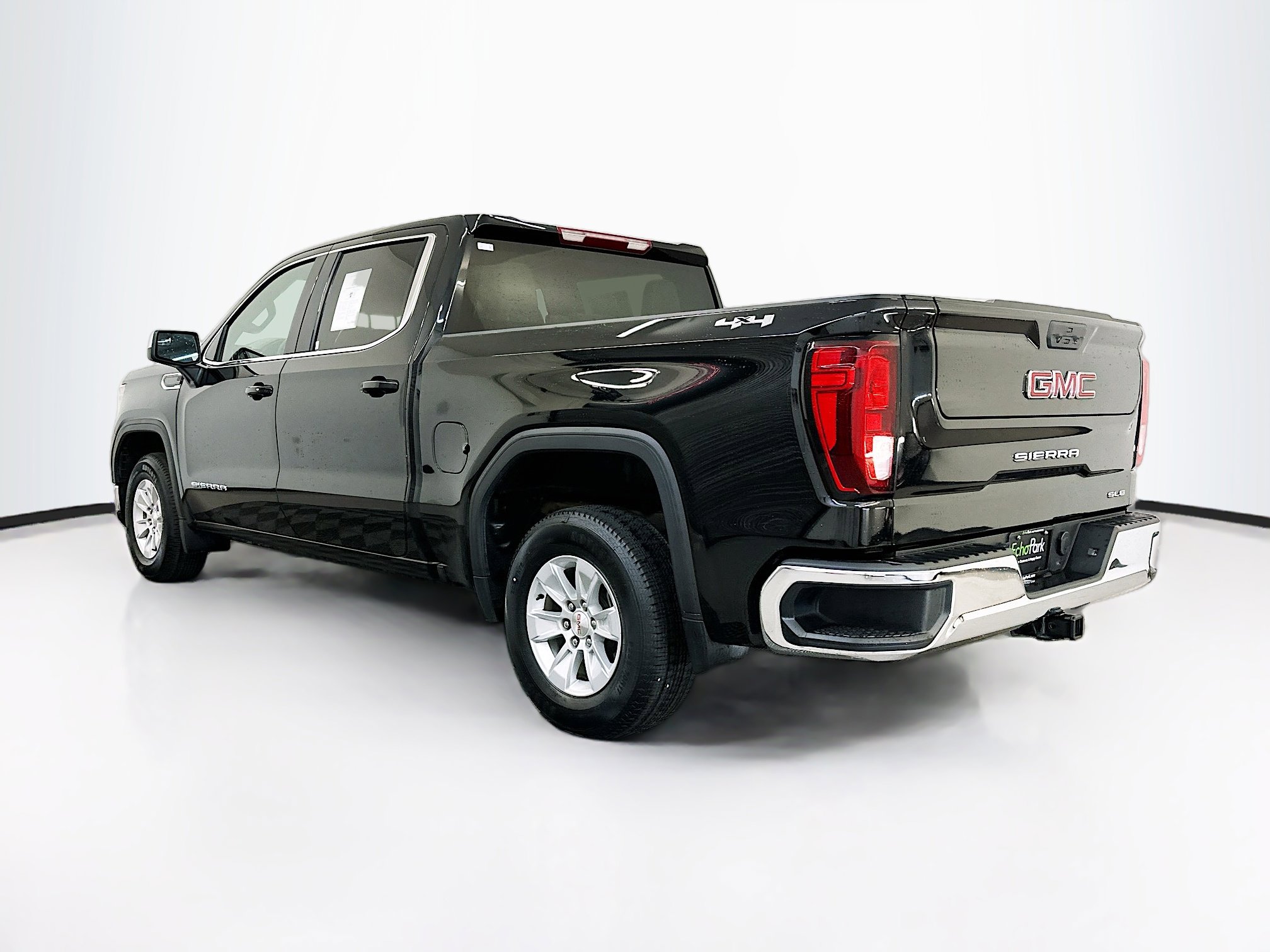 Used 2024 GMC Sierra 1500 SLE image 5