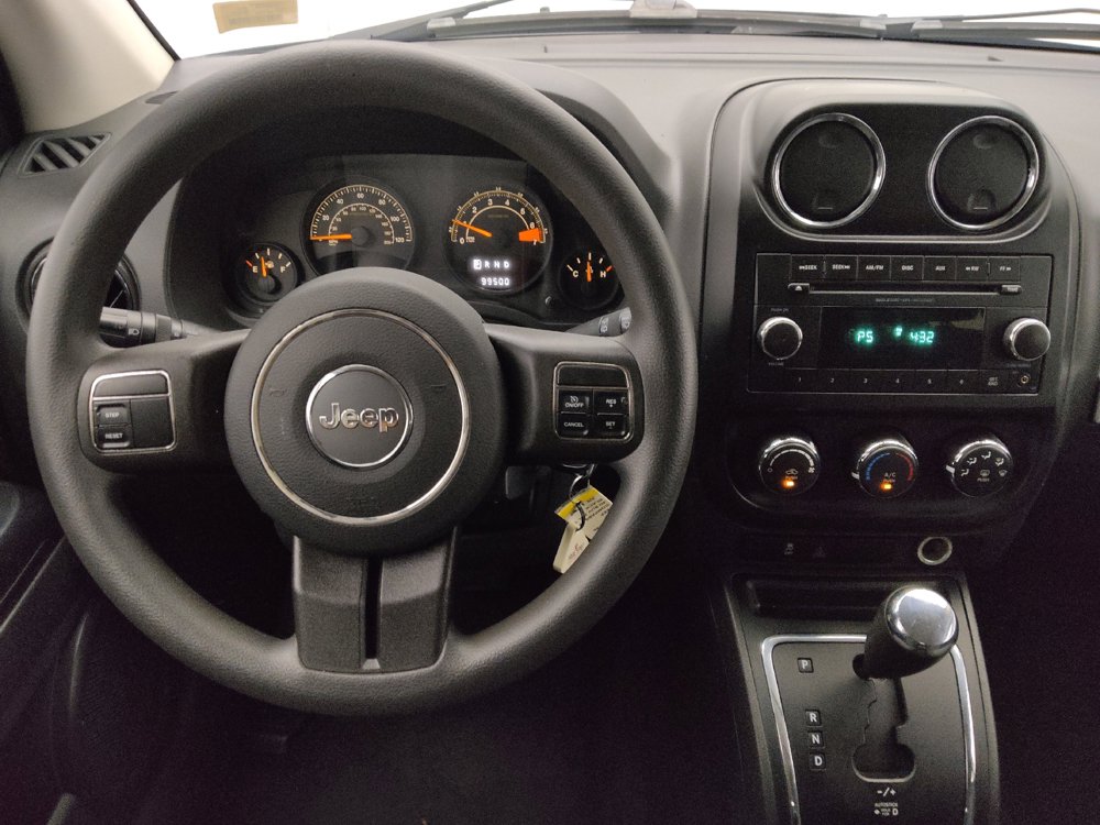 Used 2014 Jeep Compass Sport w/ Power Value Group FWD image 22
