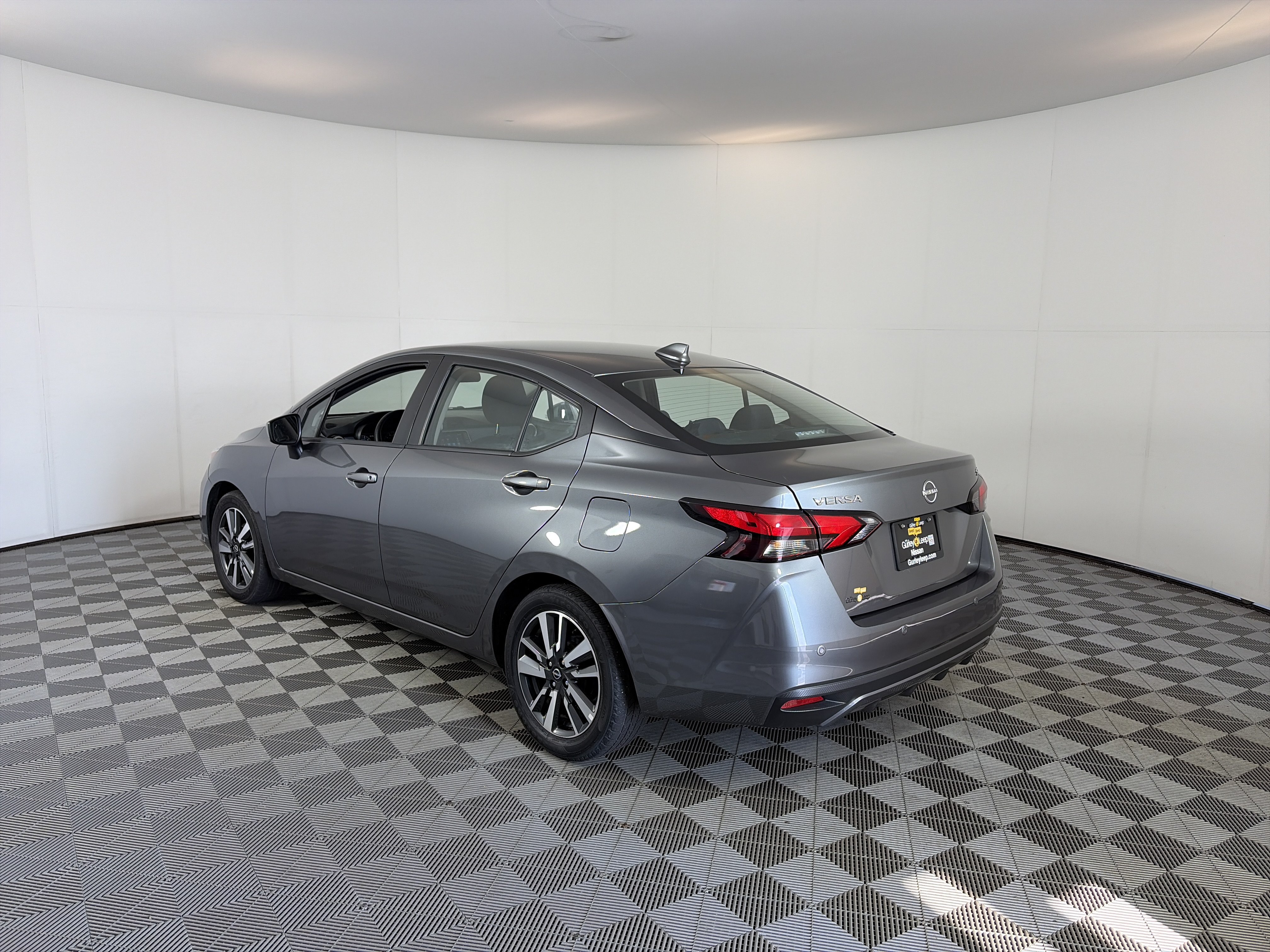 Used 2024 Nissan Versa SV FWD image 8