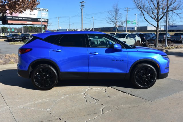 New 2026 Chevrolet Blazer LT w/ LPO, Black Sport Package image 4