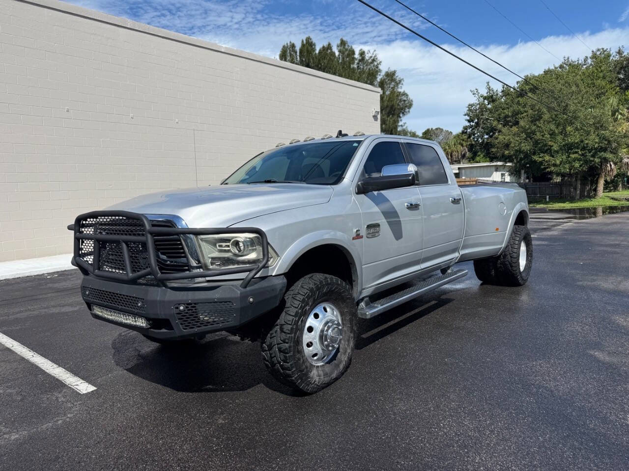 Used 2018 RAM 3500 Laramie Longhorn w/ Max Tow Package image 21