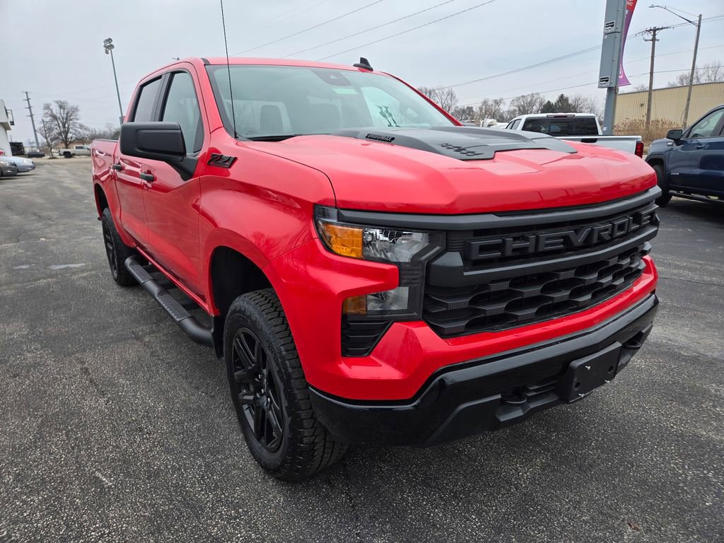 New 2025 Chevrolet Silverado 1500 Custom Trail Boss w/ Turbomax Blackout Package