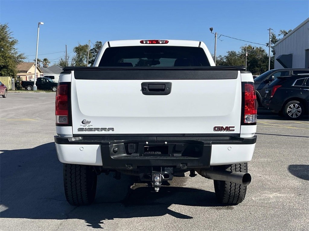Used 2014 GMC Sierra 2500 Denali w/ Suspension Package, Off-Road image 4