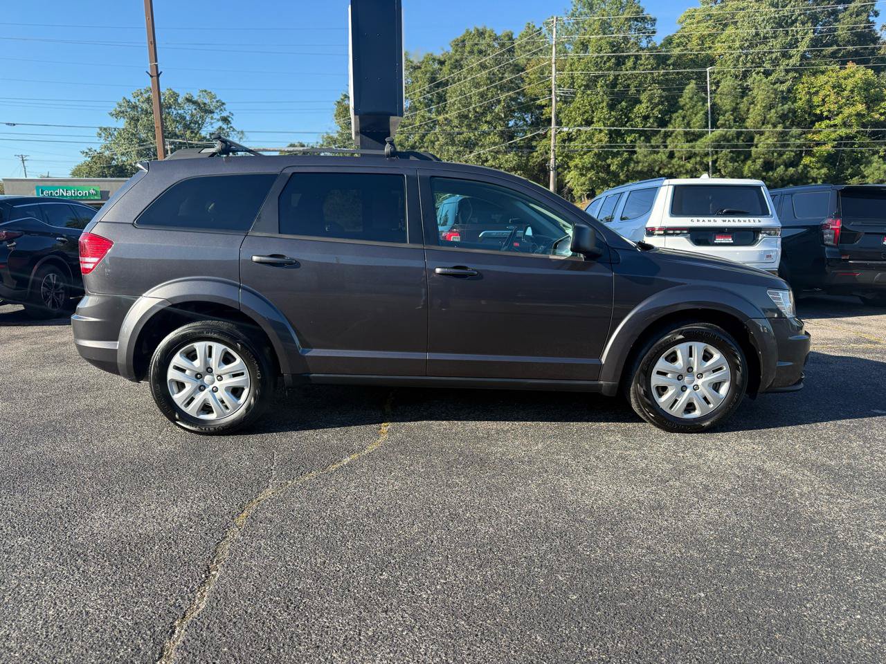 Used 2020 Dodge Journey SE w/ SE Popular Equipment Group FWD image 4