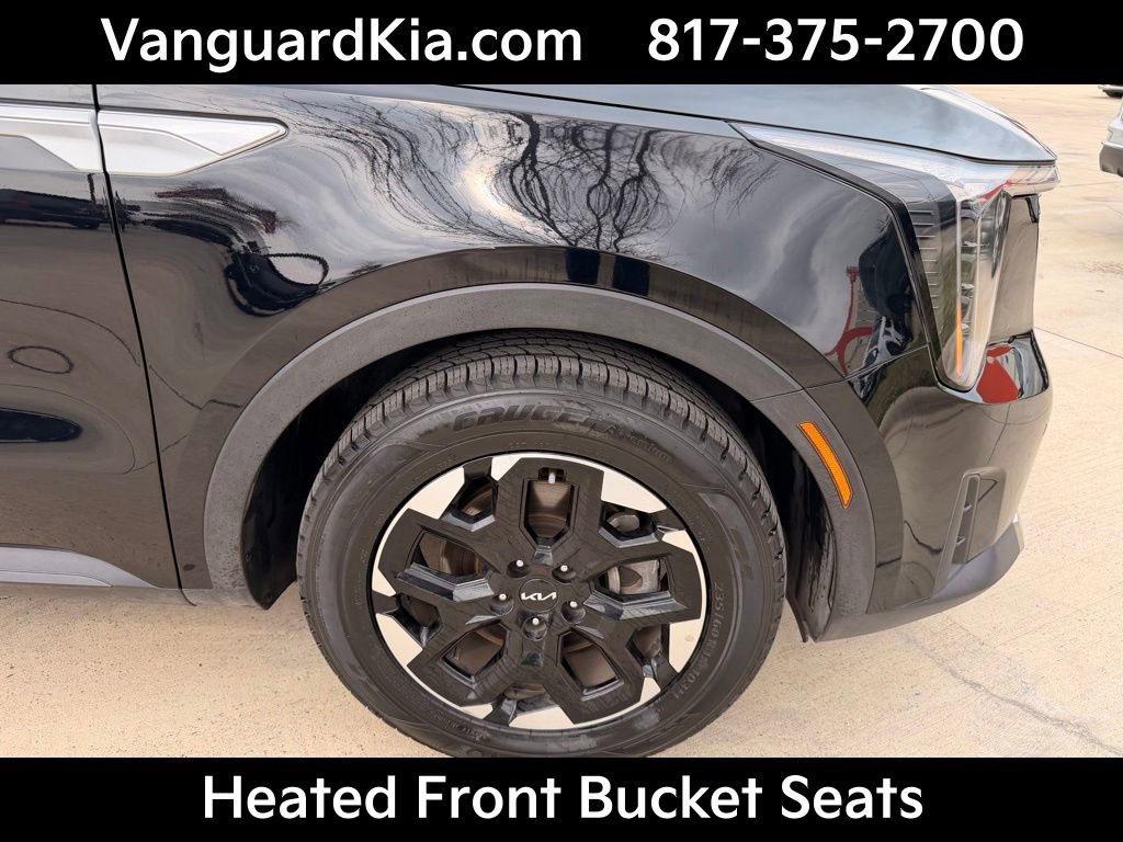 Certified 2025 Kia Sorento S w/ Panoramic Sunroof Package image 11