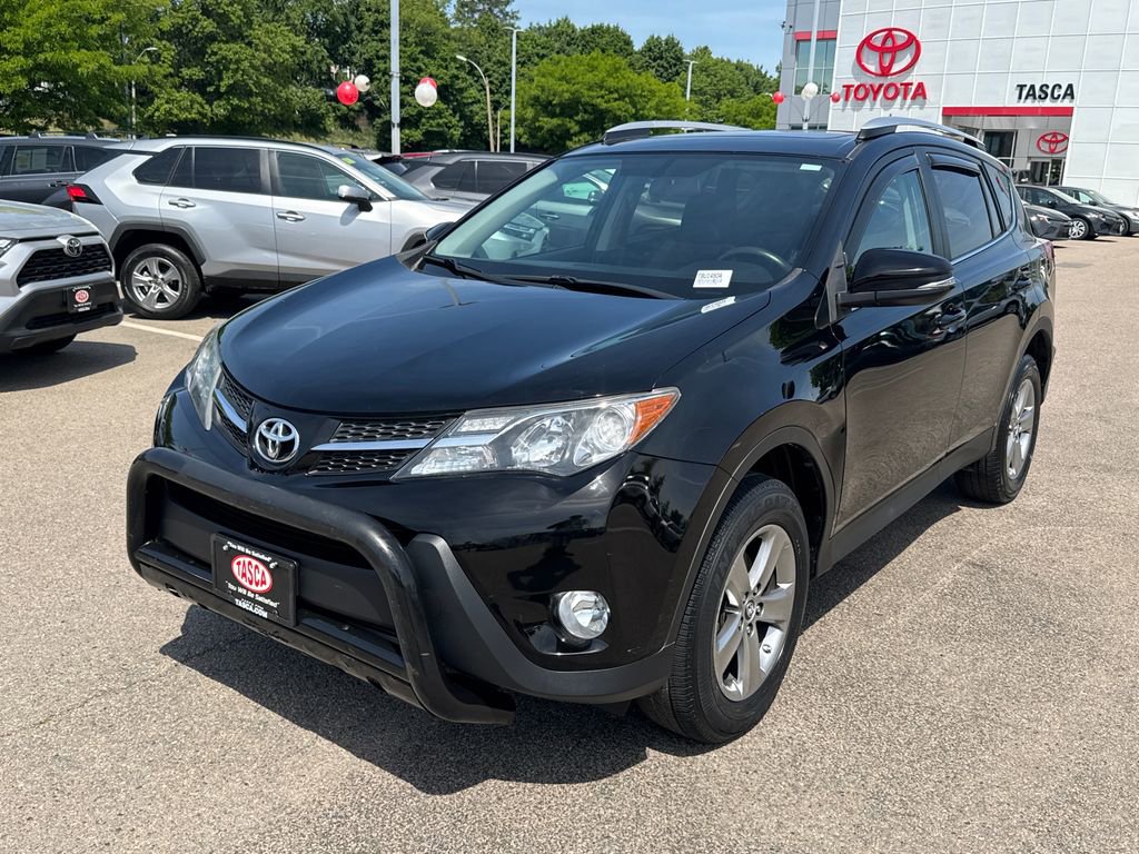 Used 2015 Toyota RAV4 XLE AWD/4WD image 3