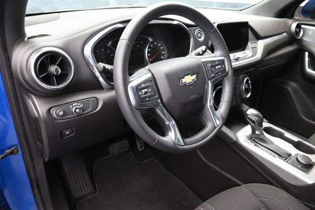 Used 2019 Chevrolet Blazer LT FWD image 24