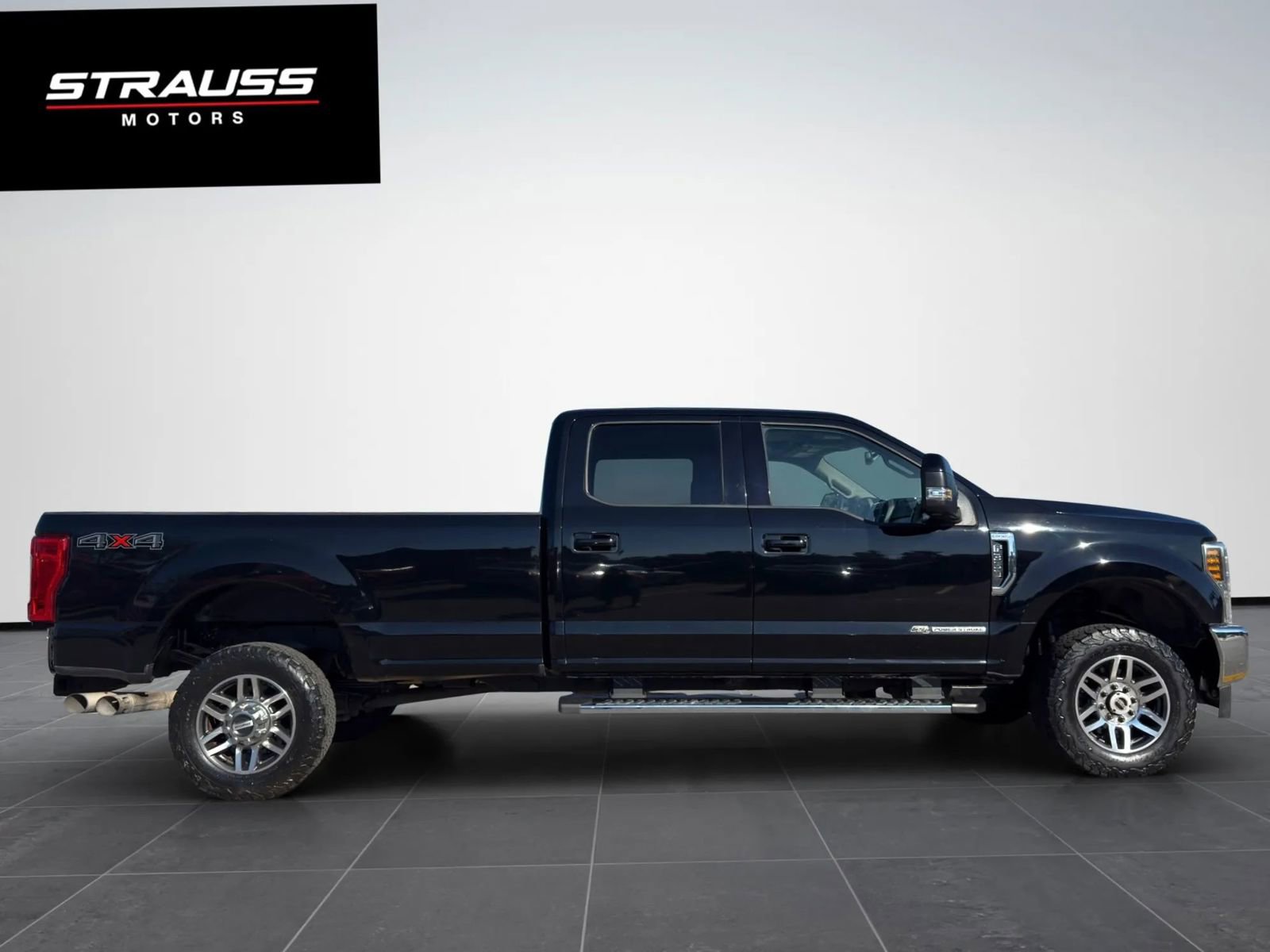 Used 2018 Ford F350 Lariat w/ Camper Package AWD/4WD image 5