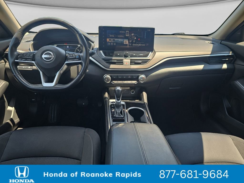 Used 2024 Nissan Altima 2.5 SV w/ SV Premium Package FWD image 12