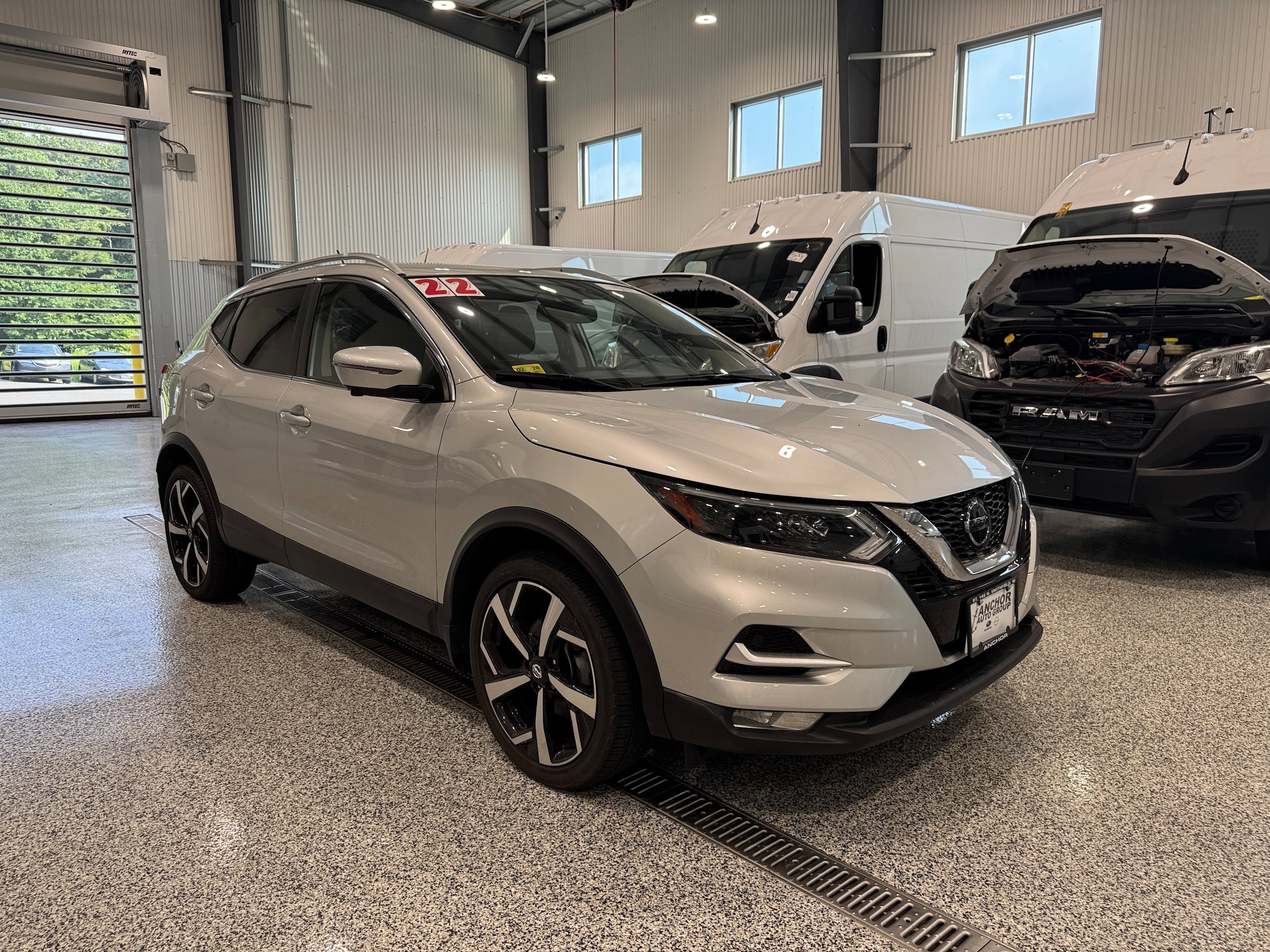 Used 2022 Nissan Rogue Sport SL w/ Premium Package AWD/4WD image 3