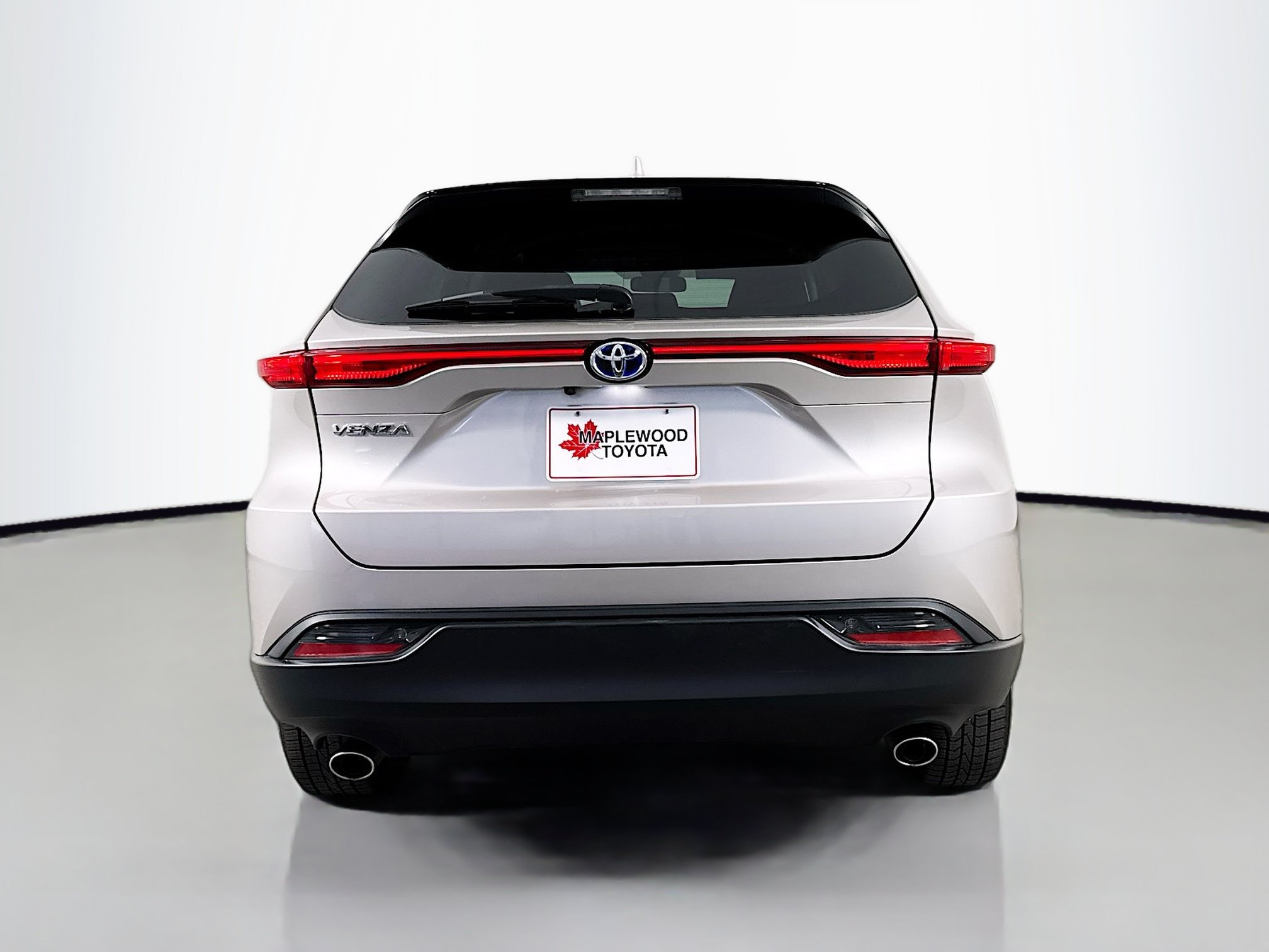 Certified 2024 Toyota Venza LE AWD/4WD image 6