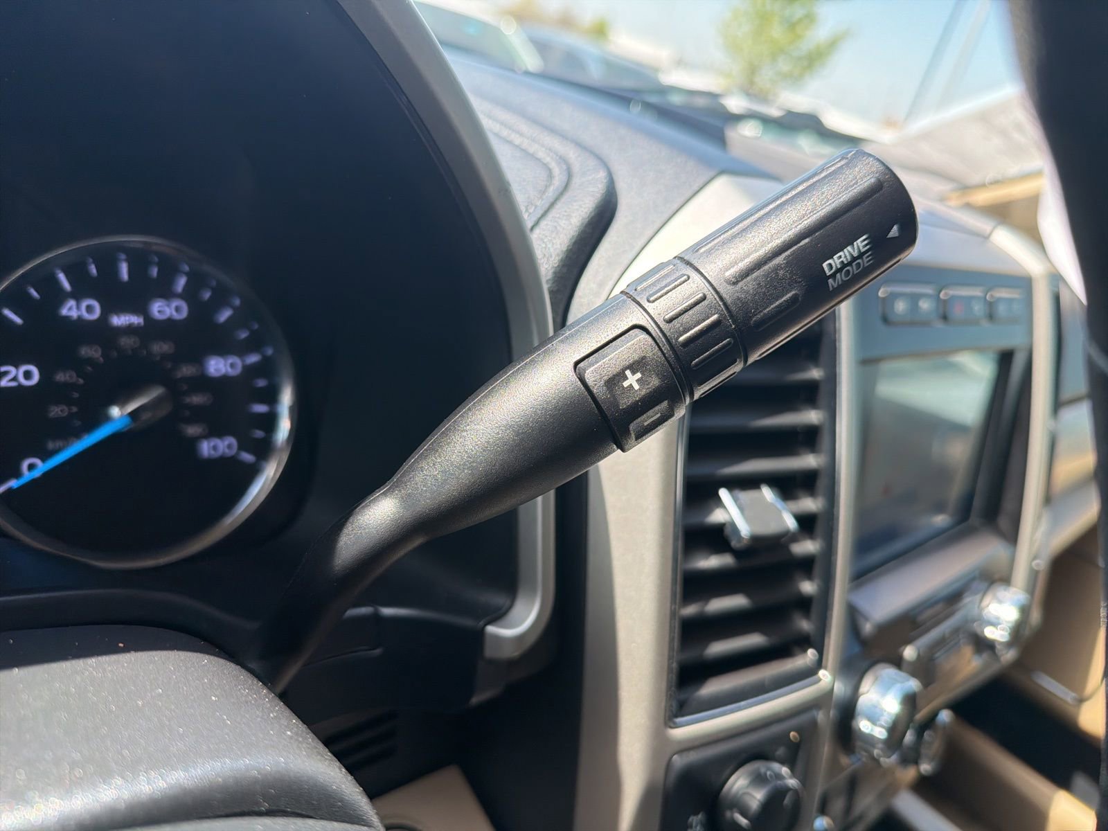 Used 2020 Ford F250 Lariat w/ Tremor Off-Road Package image 19