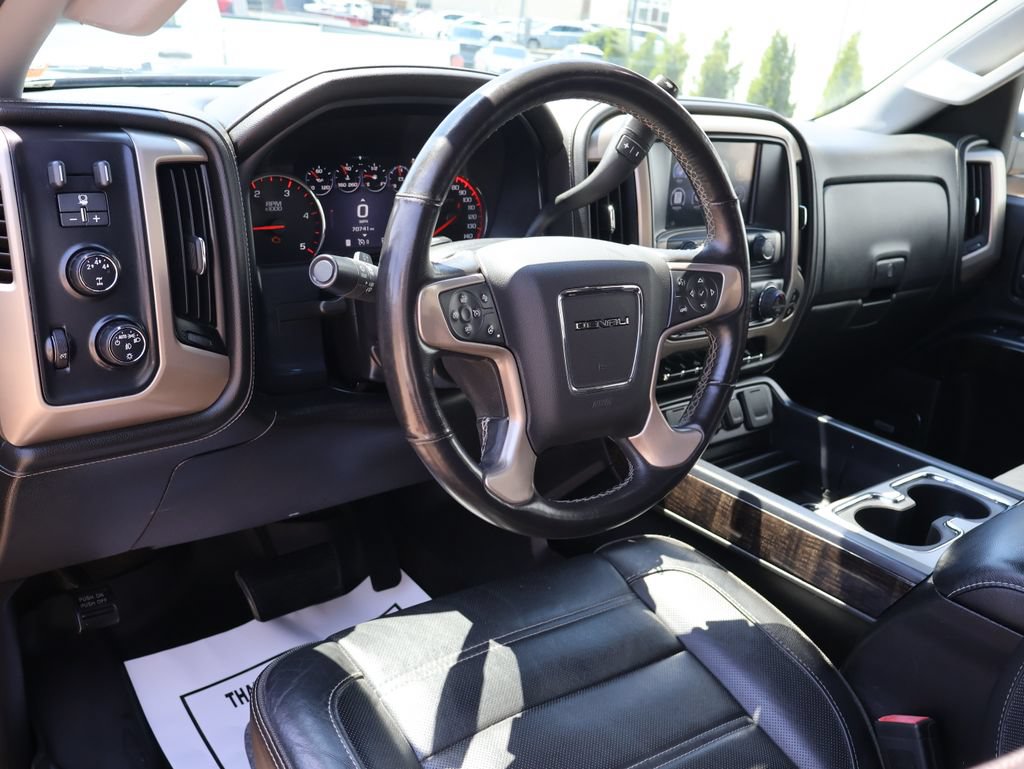 Used 2015 GMC Sierra 2500 Denali w/ Duramax Plus Package AWD/4WD image 21