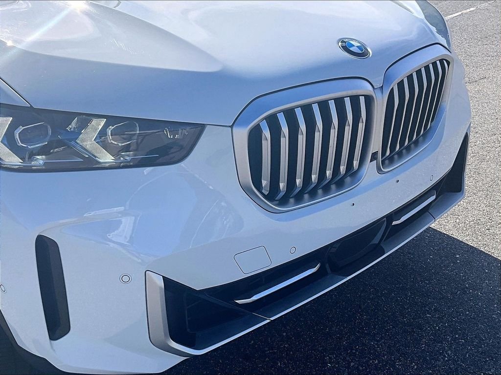 Used 2026 BMW X5 xDrive40i AWD/4WD image 32