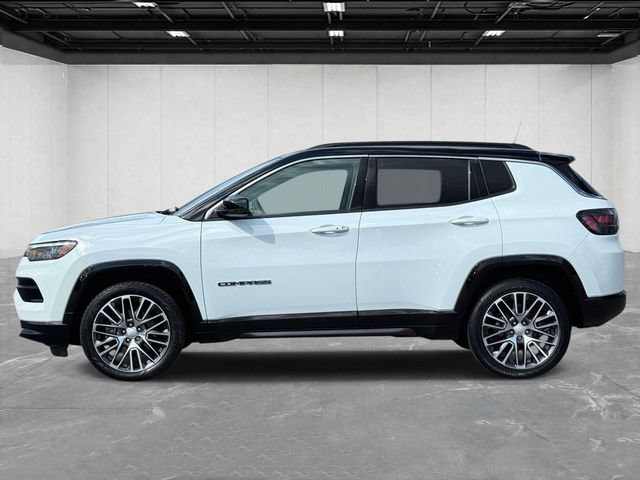Used 2023 Jeep Compass Limited w/ Elite Group AWD/4WD image 8