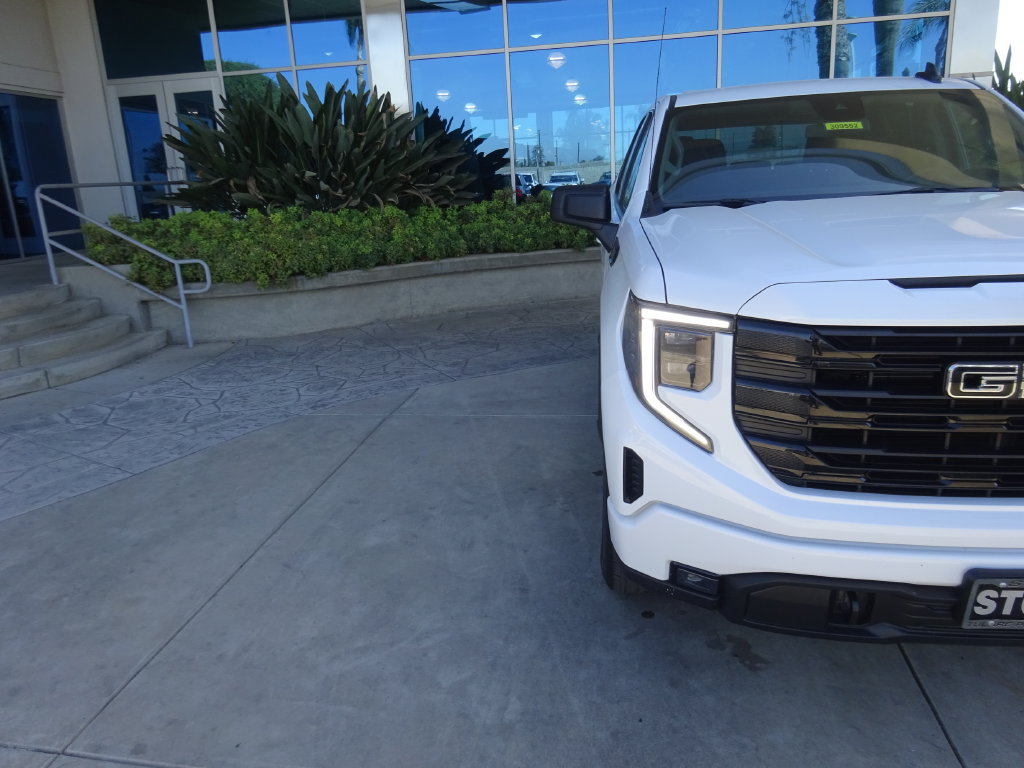 Certified 2024 GMC Sierra 1500 Elevation w/ LPO, Elevation Black Package RWD image 28
