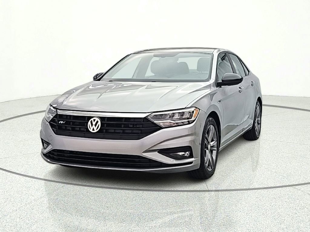Used 2020 Volkswagen Jetta R-Line w/ R-Line Cold Weather Package FWD image 2