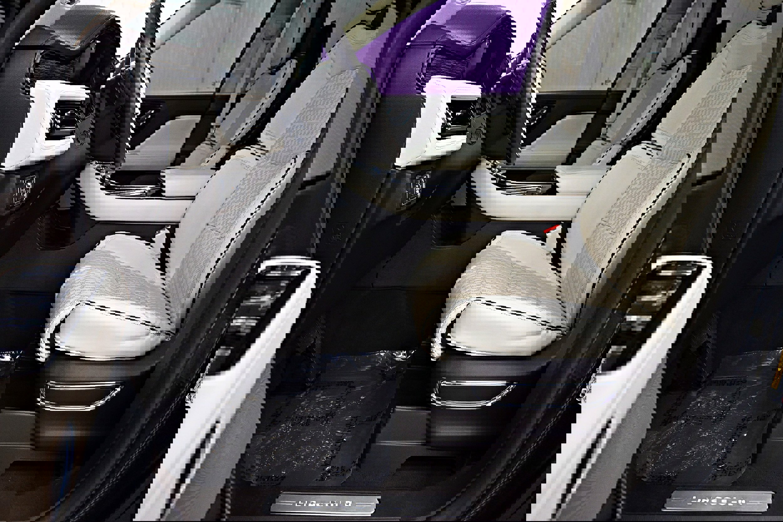 Used 2020 Lincoln Aviator Black Label w/ Dynamic Handling Package image 5