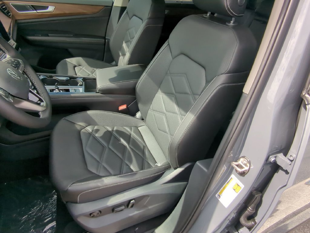 New 2026 Volkswagen Atlas SE FWD image 22
