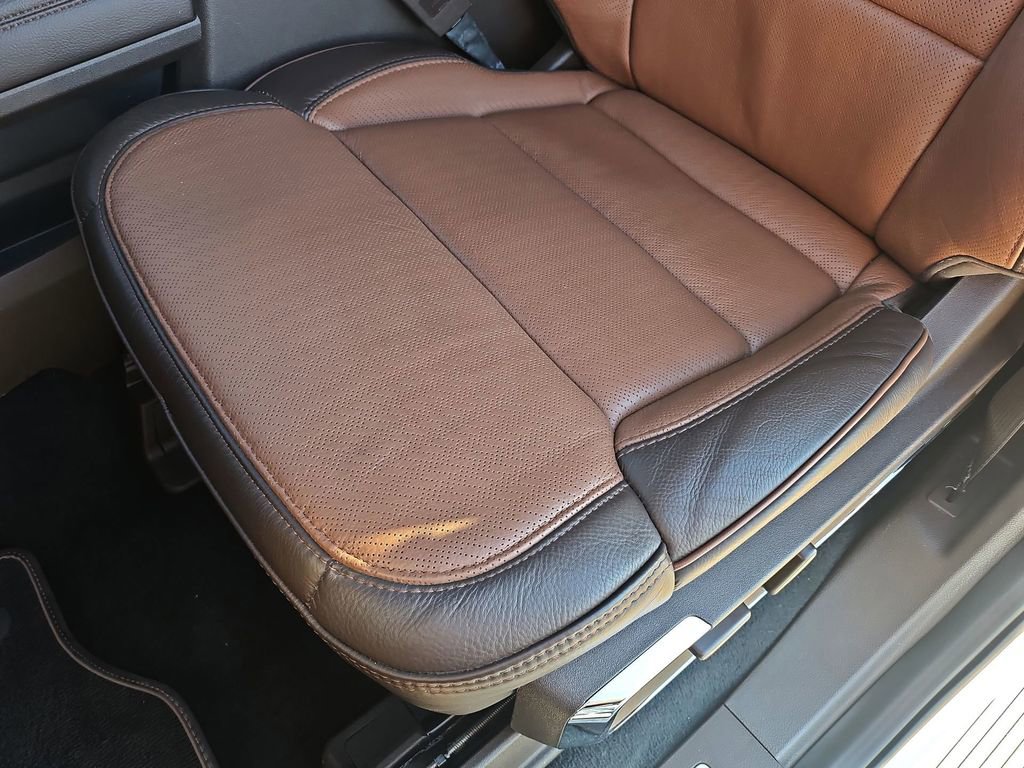 Used 2024 Ford F250 King Ranch w/ FX4 Off-Road Package image 29