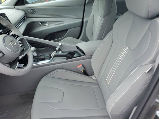 New 2026 Hyundai Elantra Sport FWD image 15
