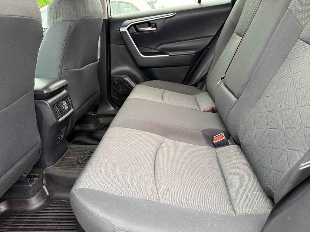 Used 2021 Toyota RAV4 XLE w/ Convenience Package AWD/4WD image 23