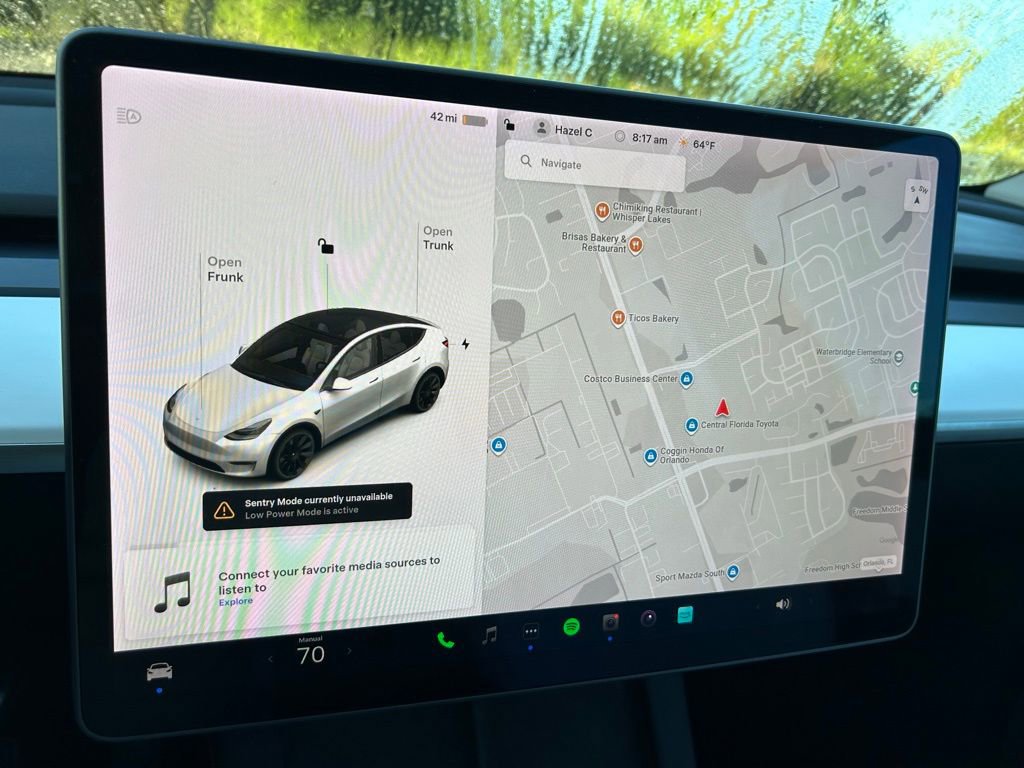 Used 2022 Tesla Model Y Long Range image 22