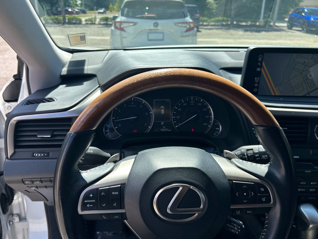 Used 2020 Lexus RX 350L Premium w/ Premium Package AWD/4WD image 16